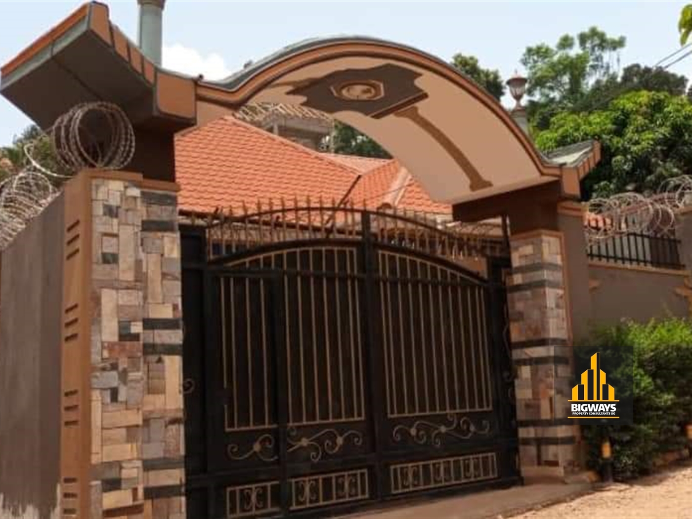 Bungalow for sale in Zana Wakiso