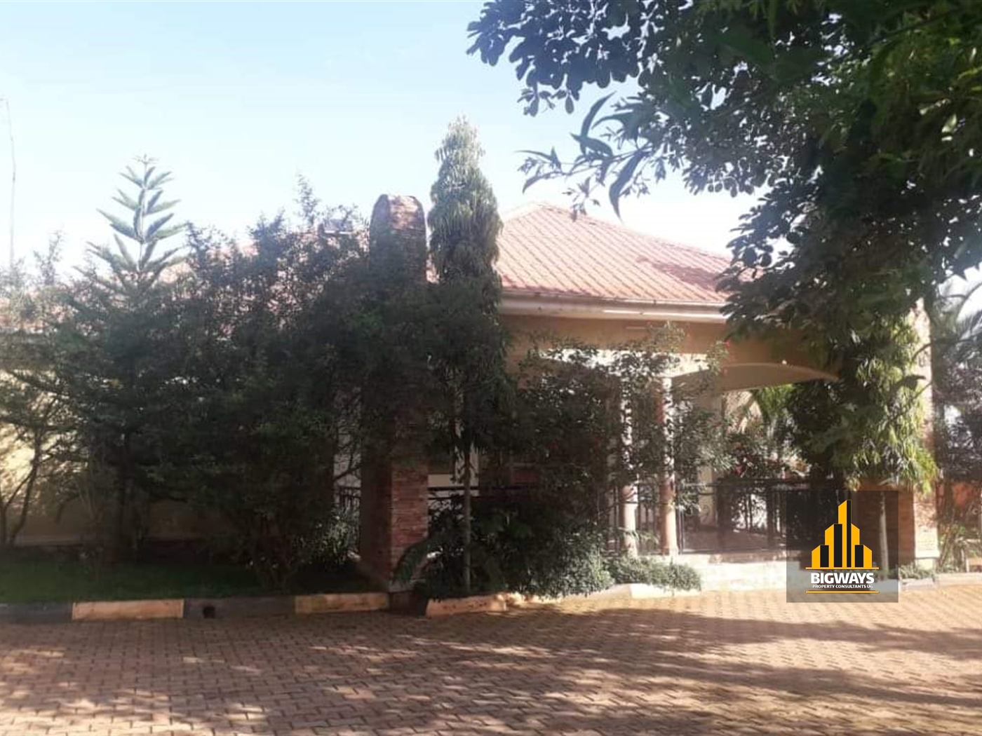 Bungalow for sale in Kitende Wakiso