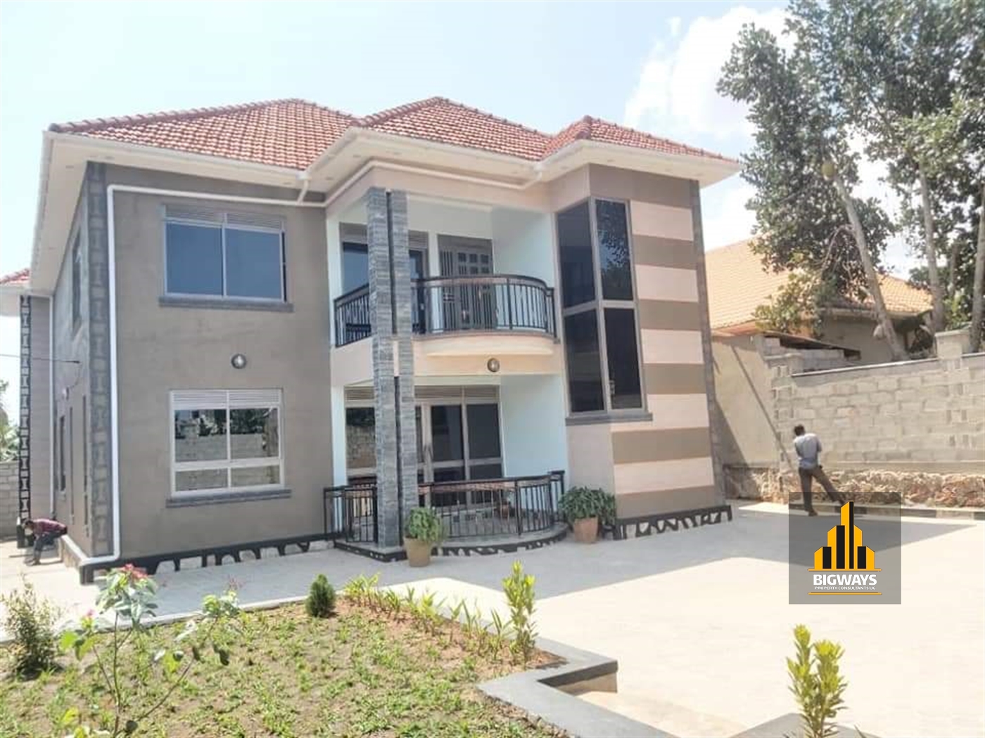 Storeyed house for sale in Kitende Wakiso