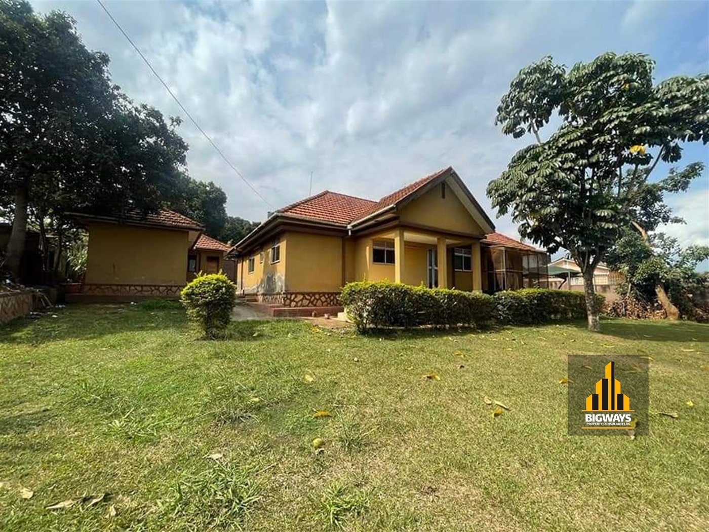 Bungalow for sale in Kisaasi Kampala