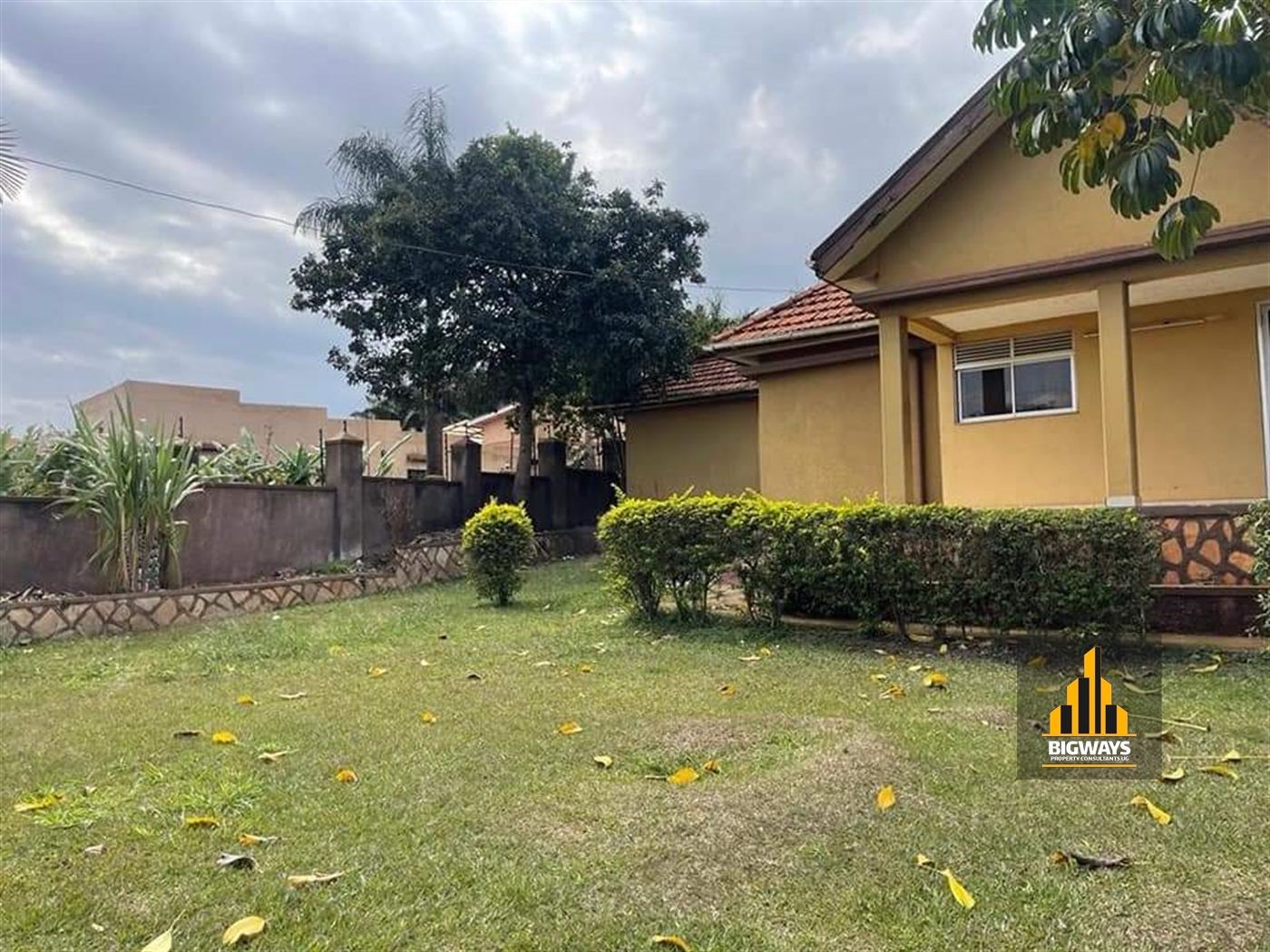 Bungalow for sale in Kisaasi Kampala