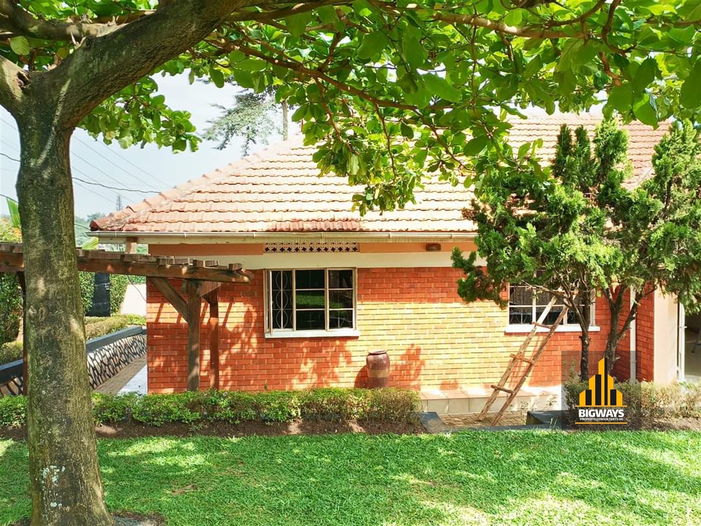 Bungalow for sale in Naalya Wakiso