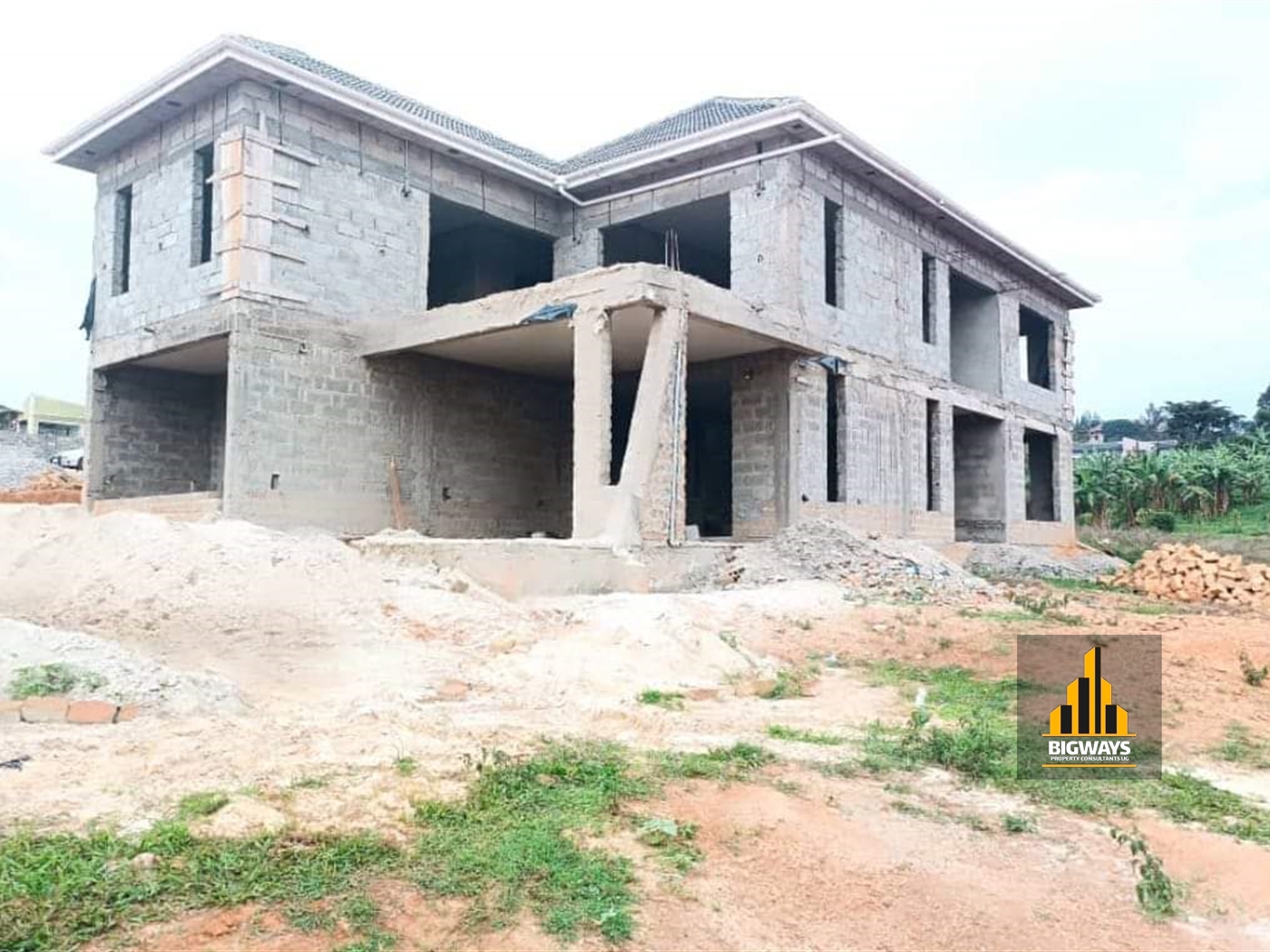 Storeyed house for sale in Namugongo Wakiso