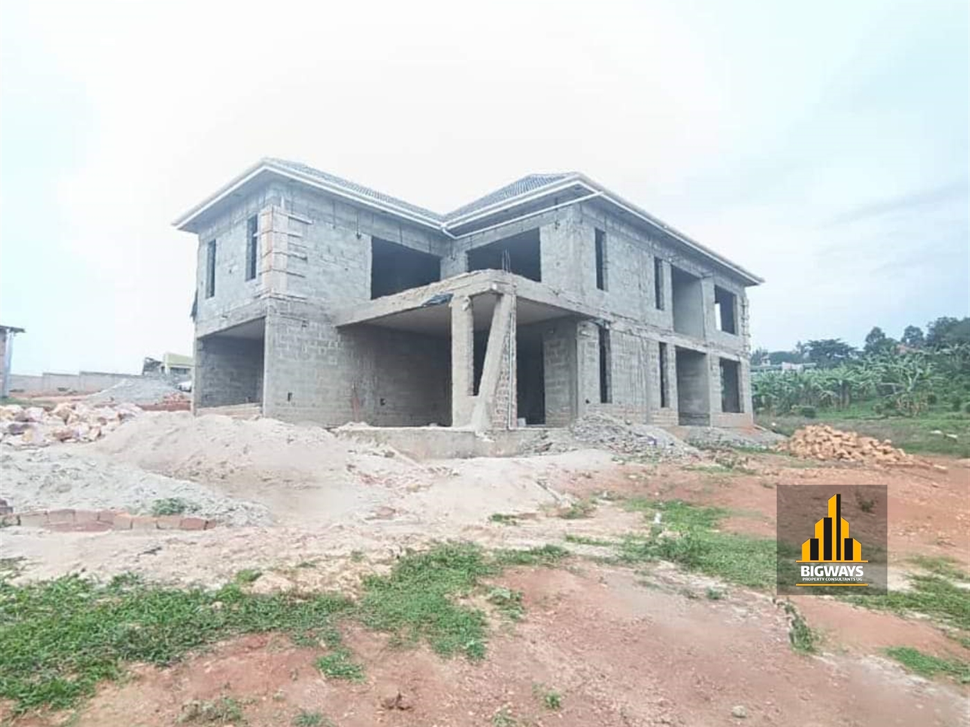 Storeyed house for sale in Namugongo Wakiso