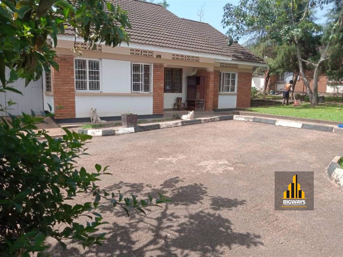 Bungalow for sale in Namuwongo Kampala