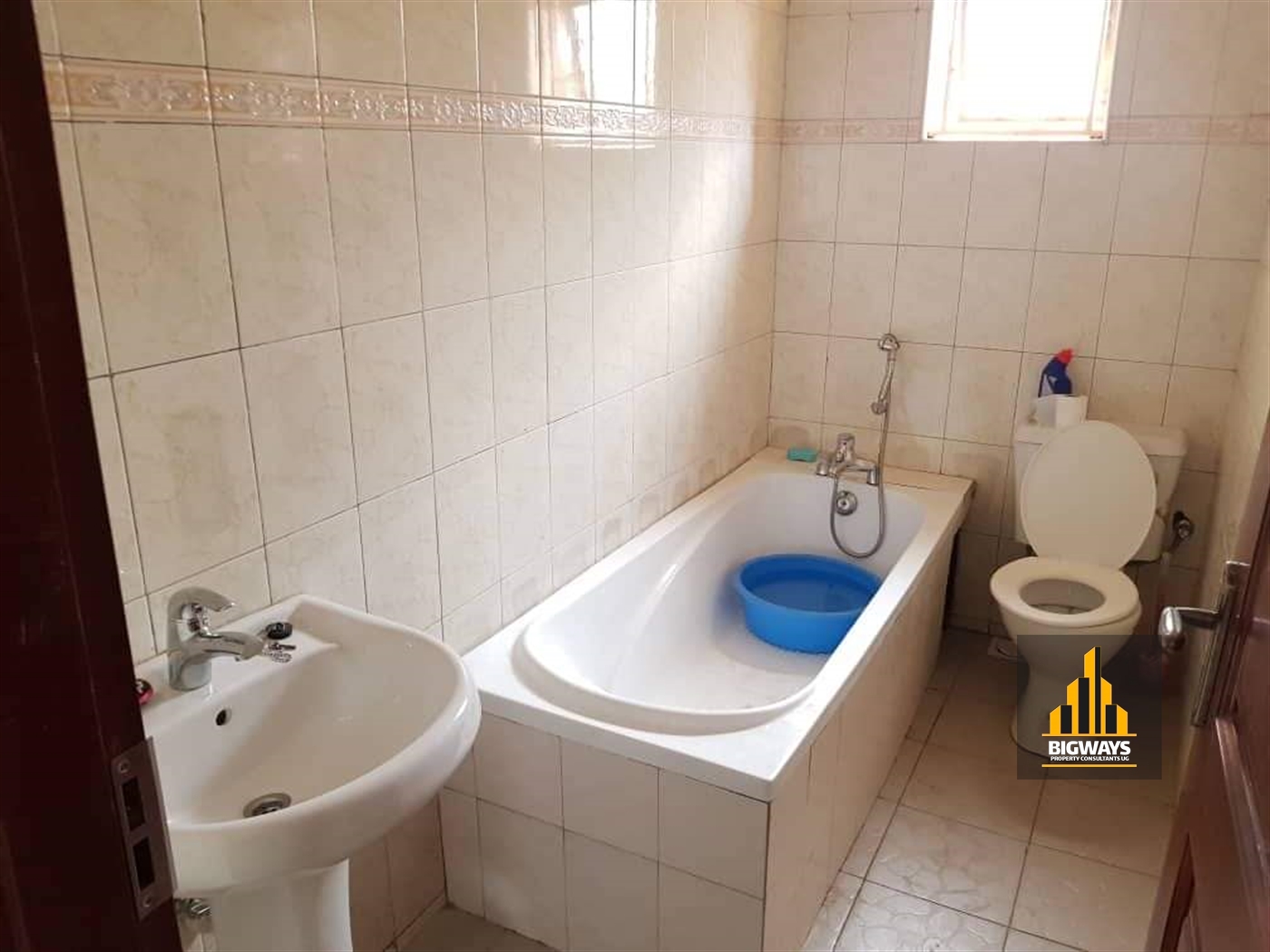 Bungalow for sale in Kyaliwajjala Wakiso