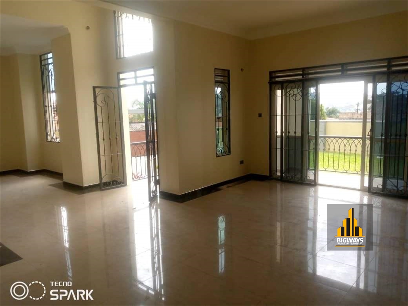 Storeyed house for sale in Kitende Wakiso