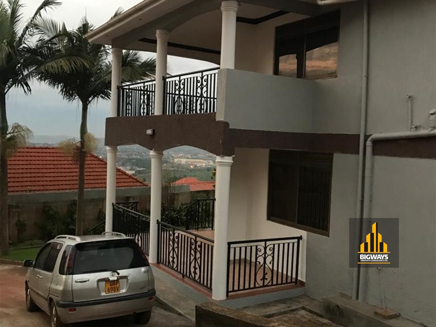 Storeyed house for sale in Seguku Wakiso