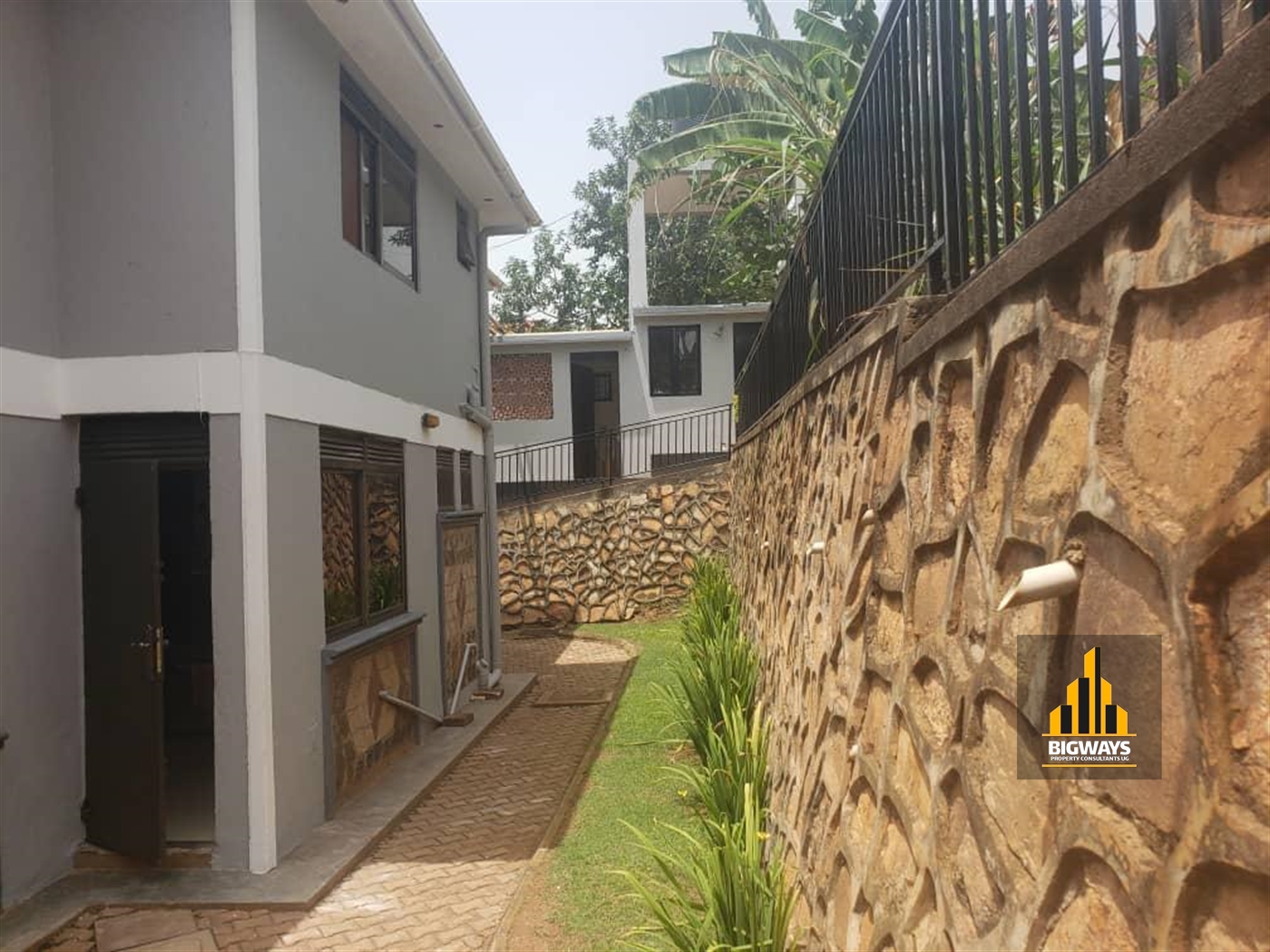 Storeyed house for sale in Seguku Wakiso