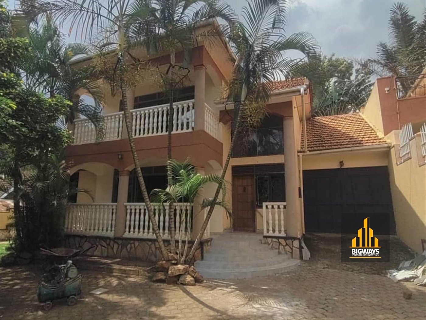 Storeyed house for sale in Muyenga Kampala