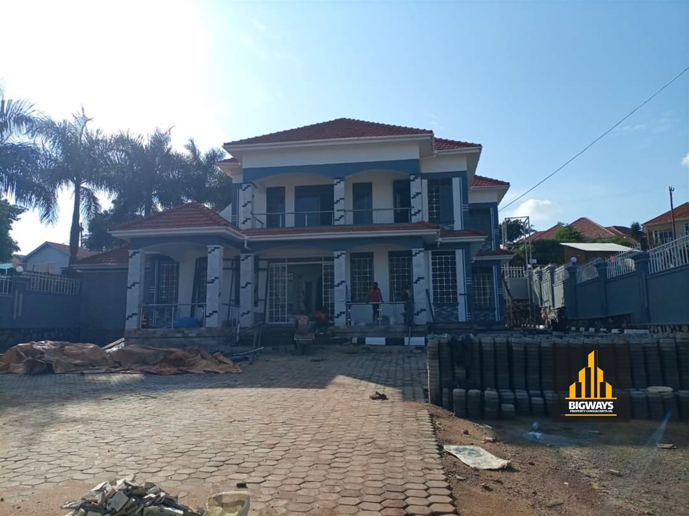 Storeyed house for sale in Kitende Wakiso