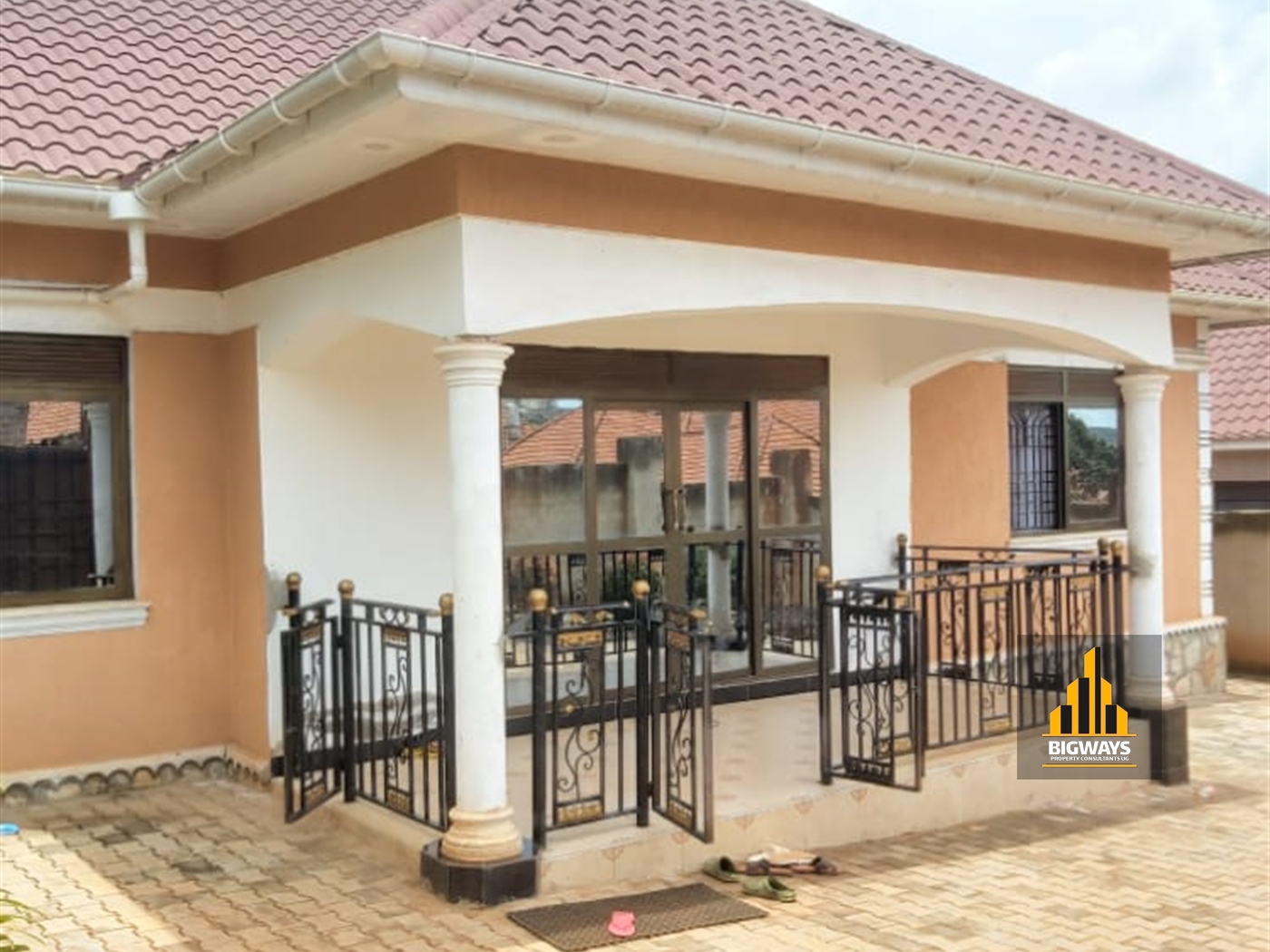 Bungalow for sale in Kitende Wakiso