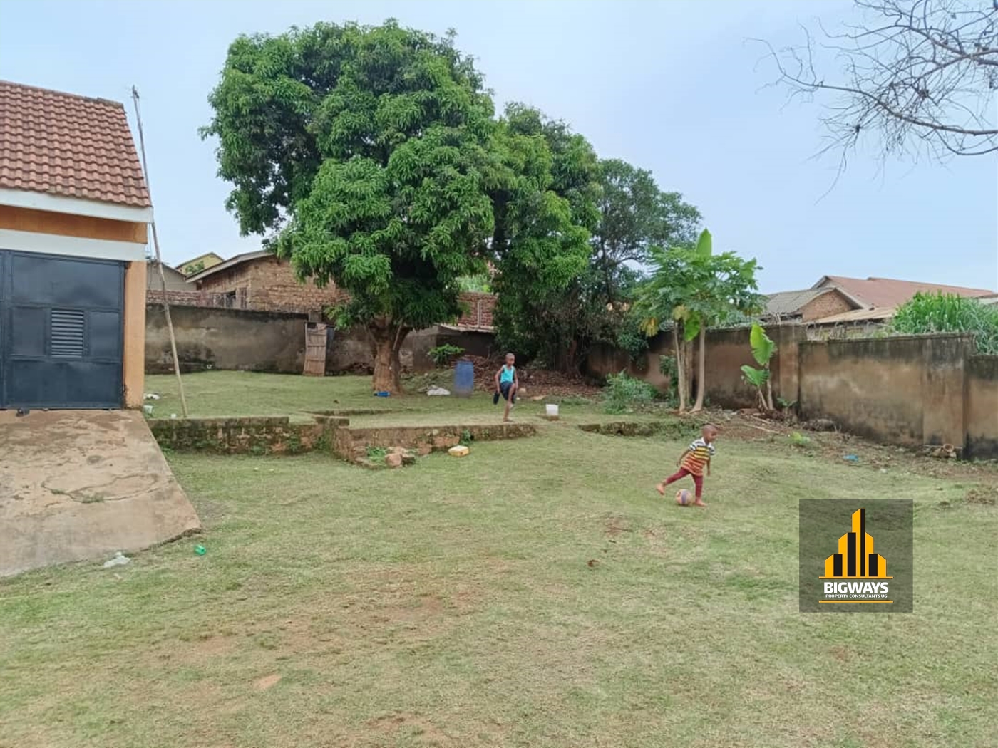 Bungalow for sale in Kansanga Kampala