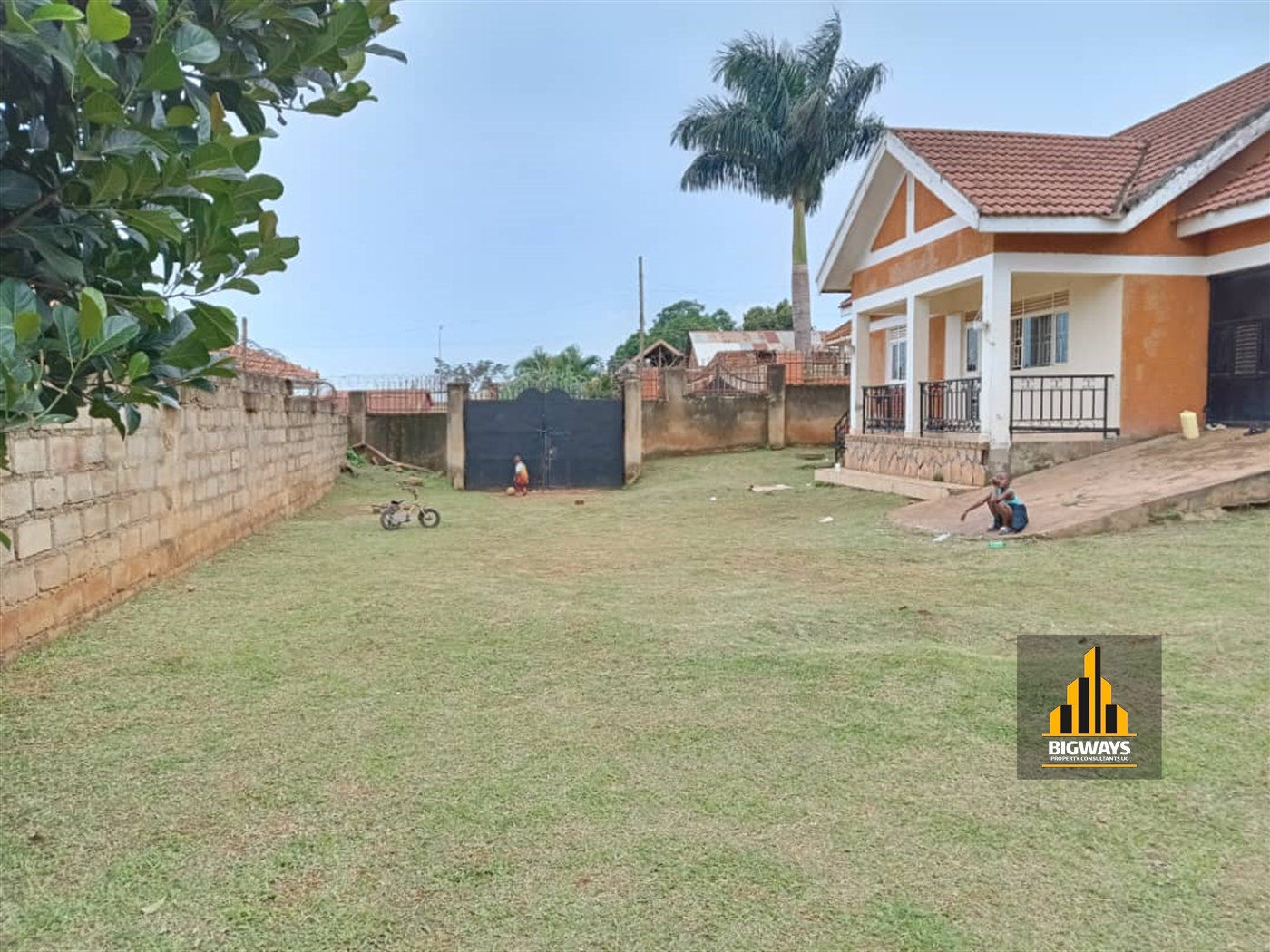 Bungalow for sale in Kansanga Kampala