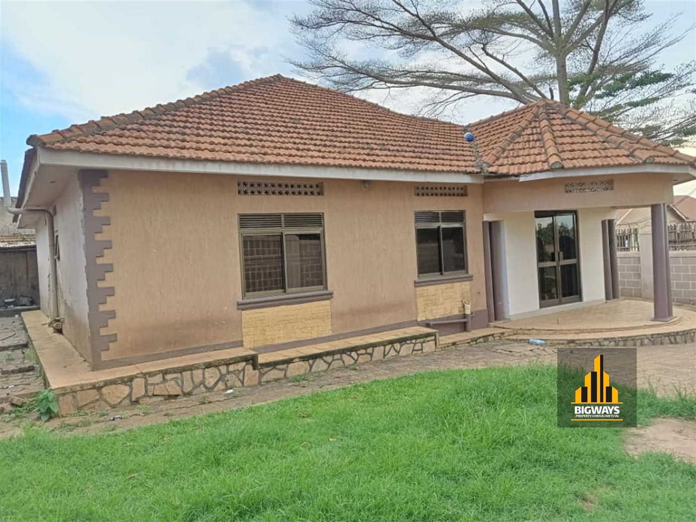 Bungalow for sale in Naalya Wakiso