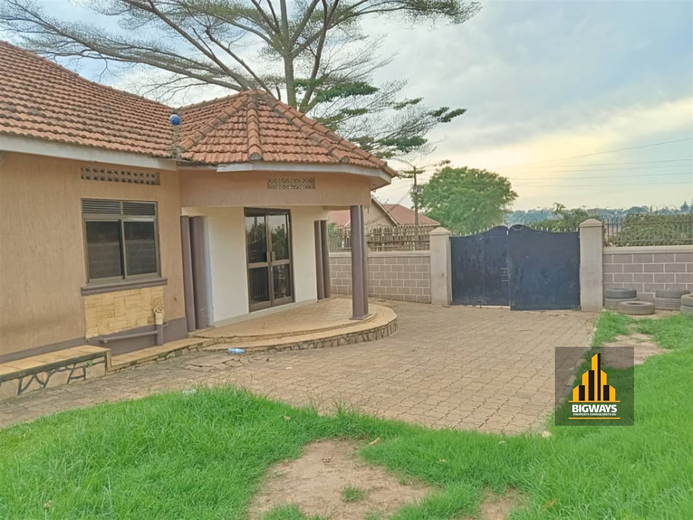 Bungalow for sale in Naalya Wakiso