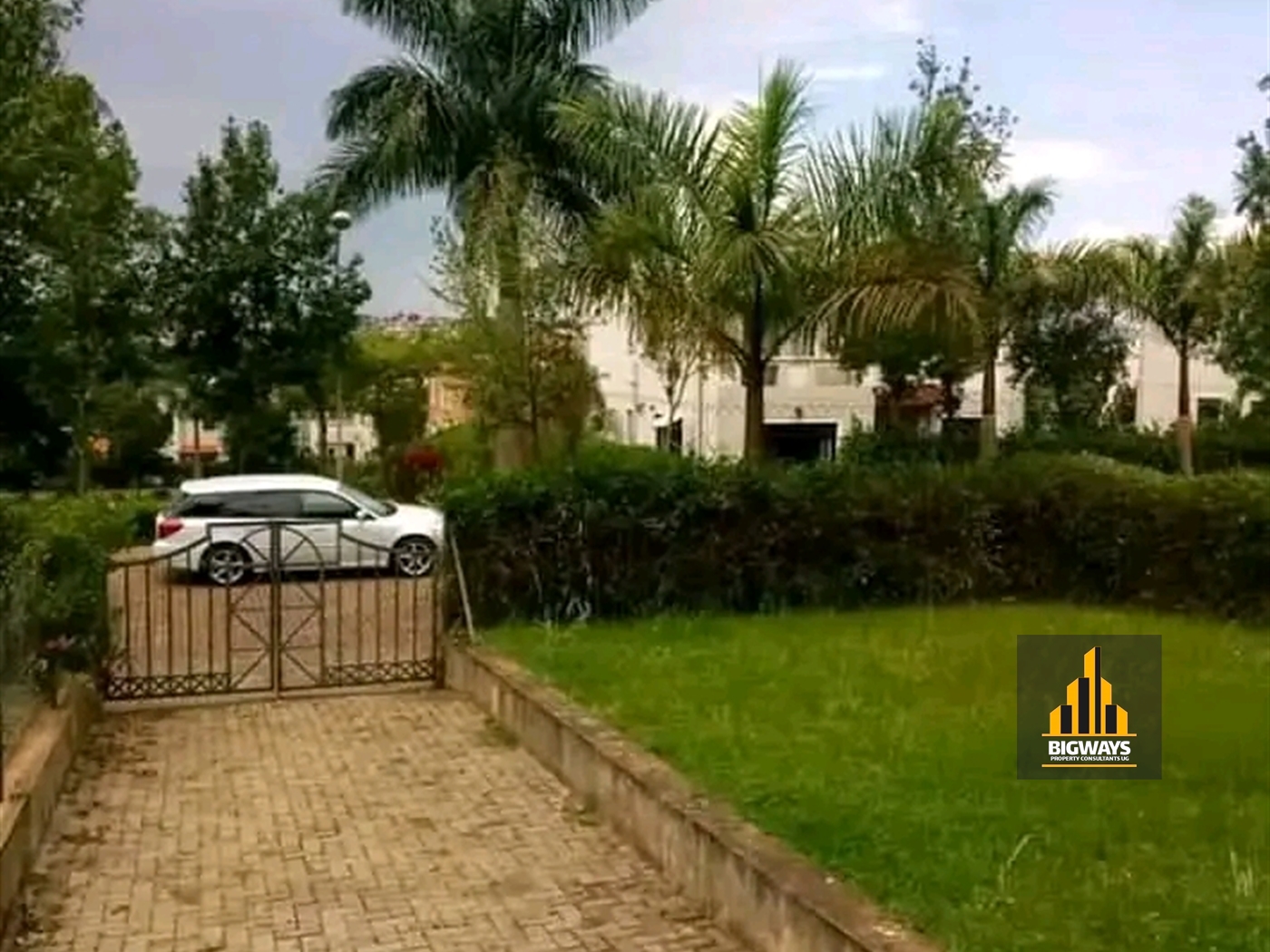 Villa for sale in Butabika Kampala