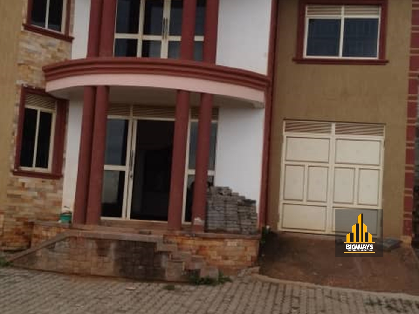 Storeyed house for sale in Seguku Wakiso