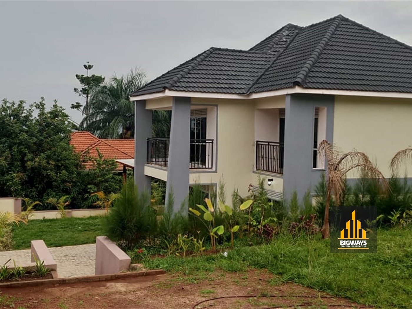 Storeyed house for sale in Bwebajja Wakiso