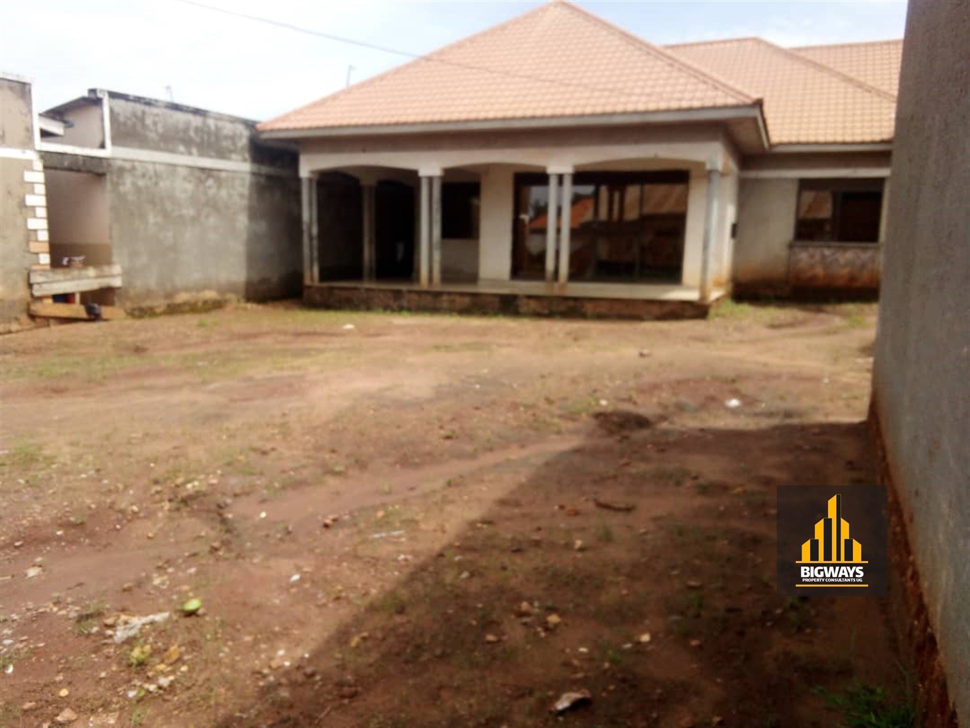 Bungalow for sale in Kawuku Wakiso