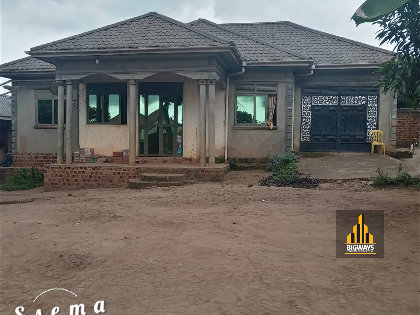 Bungalow for sale in Kyengeera Wakiso