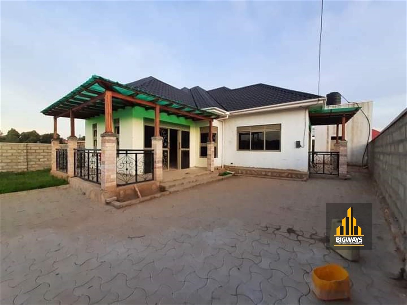 Bungalow for sale in Kyaliwajjala Wakiso