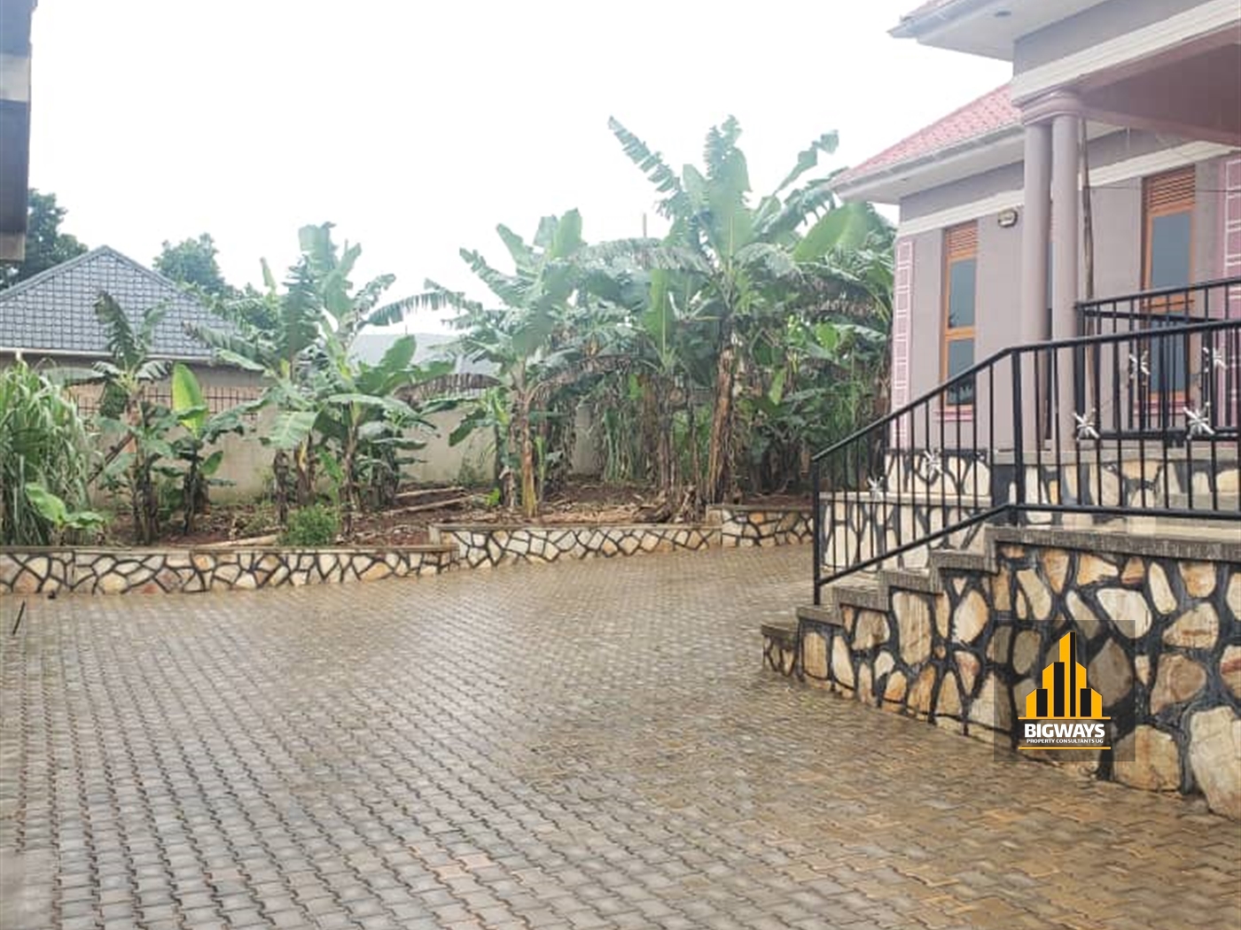 Bungalow for sale in Kitende Wakiso