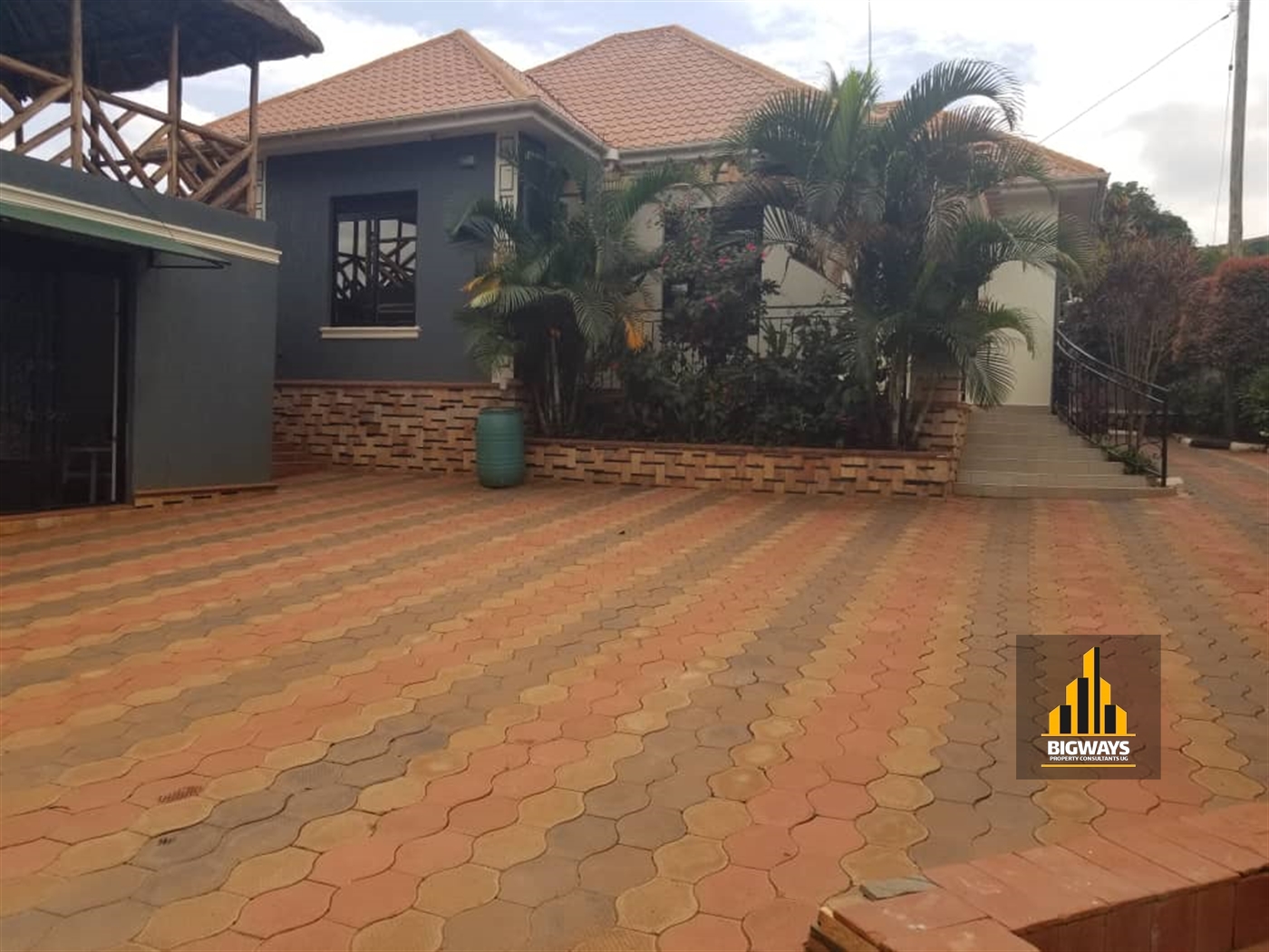 Bungalow for sale in Kitende Wakiso