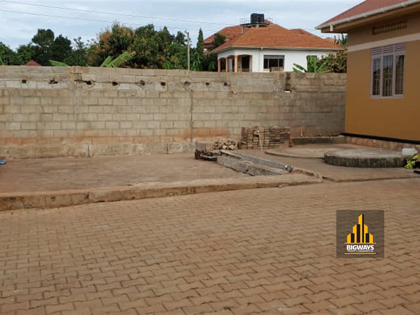 Bungalow for sale in Bwebajja Wakiso