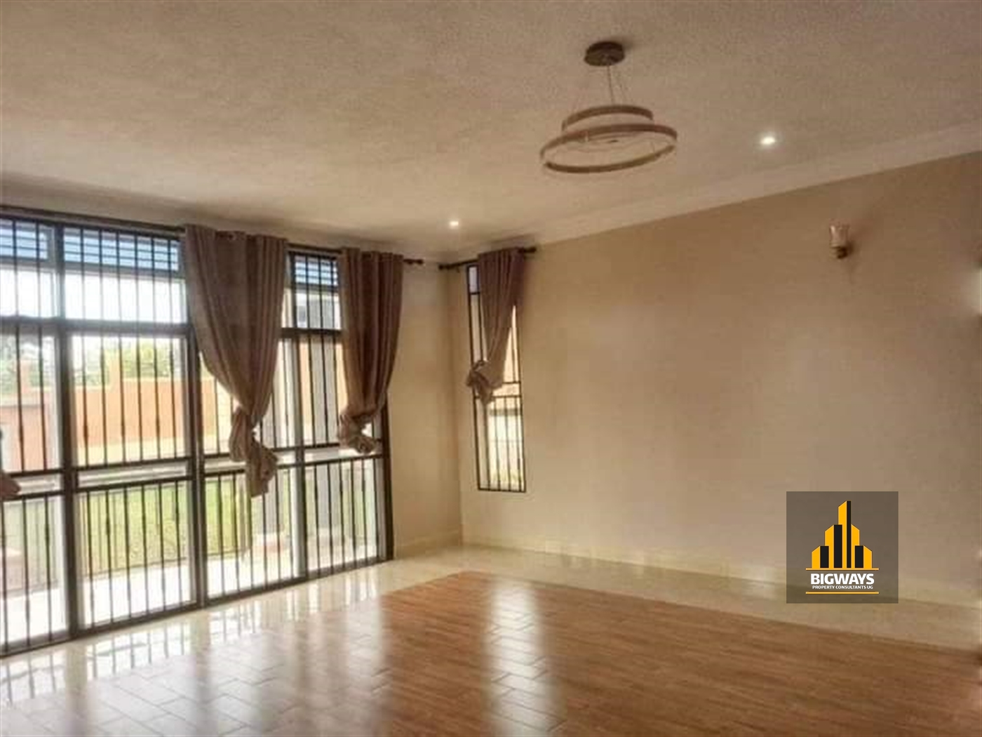 Mansion for sale in Munyonyo Kampala