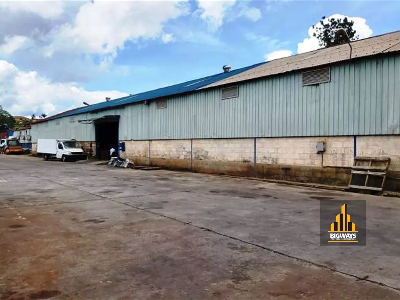 Warehouse for sale in Luzira Kampala