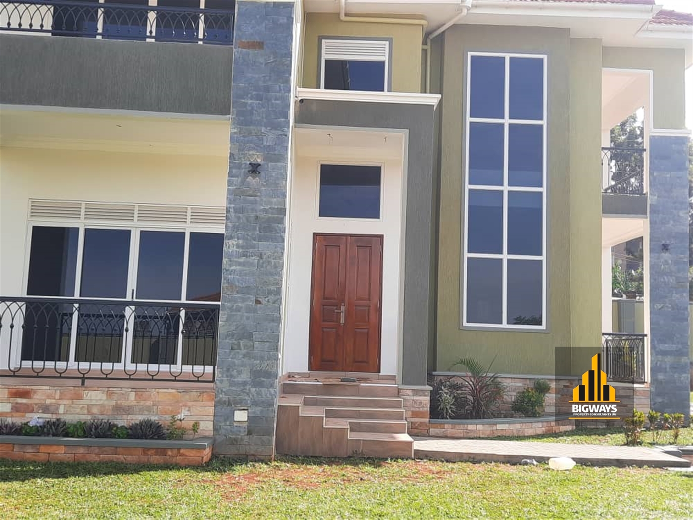 Storeyed house for sale in Kitende Wakiso