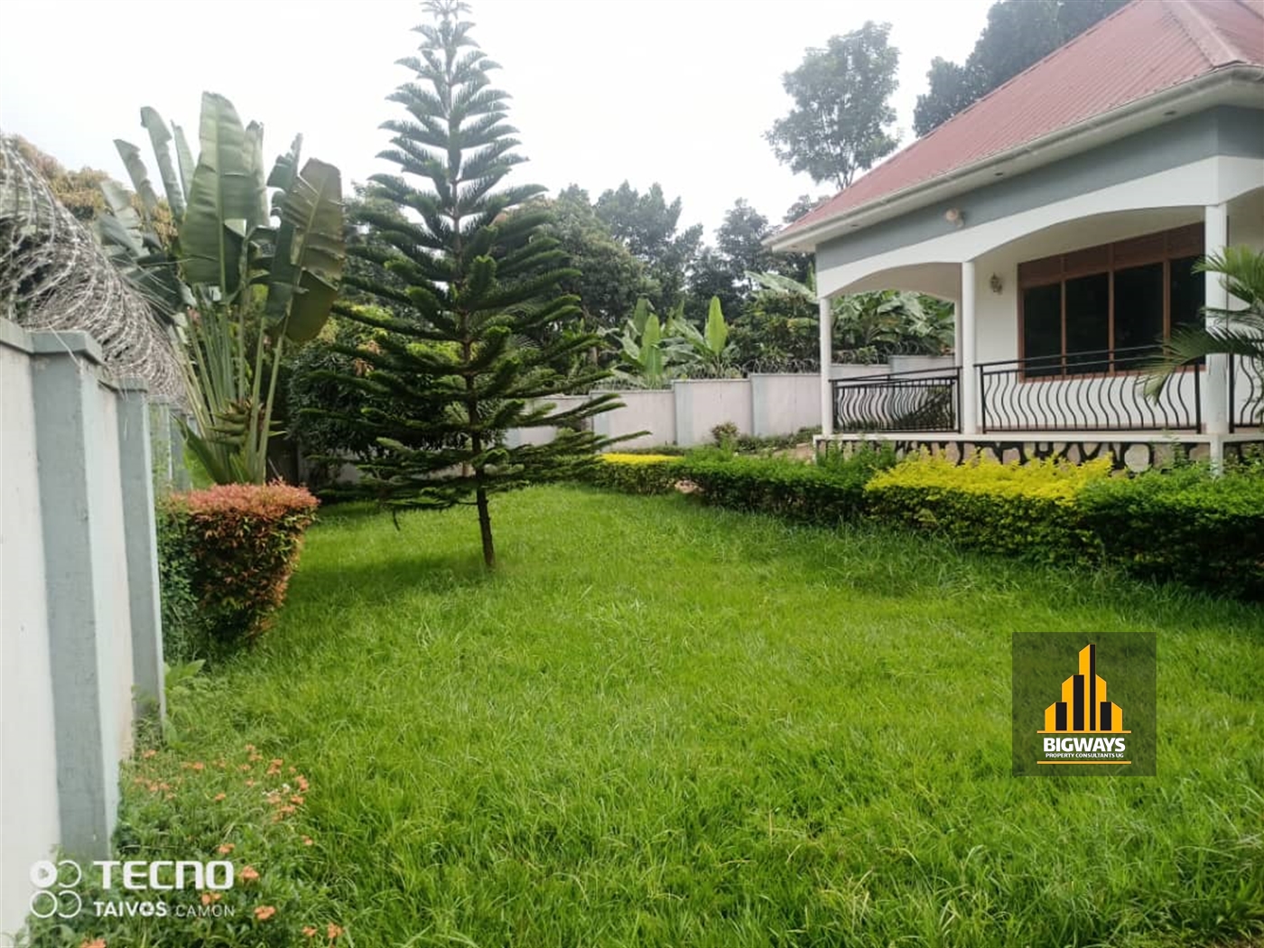 Bungalow for sale in Bwebajja Wakiso