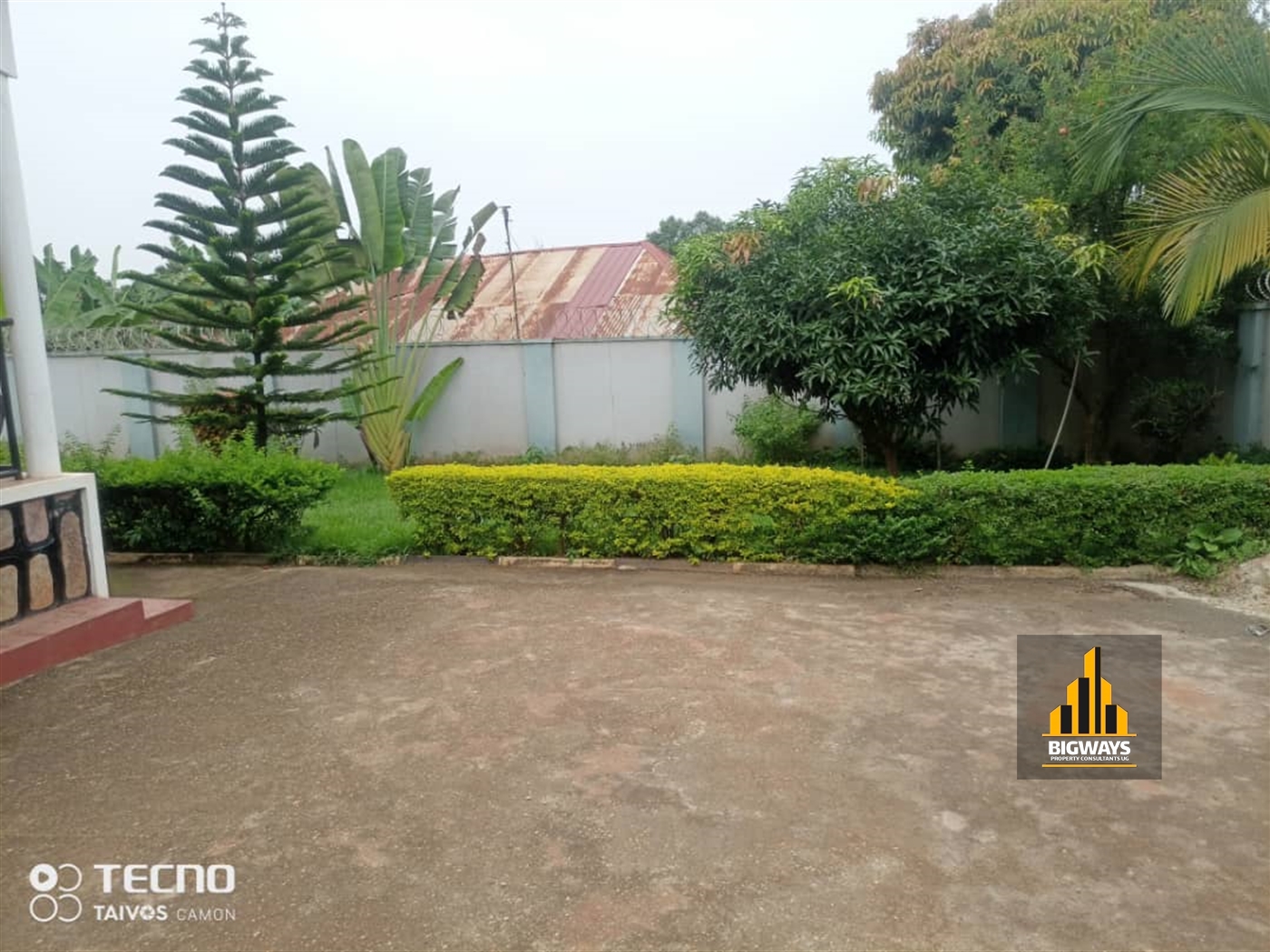 Bungalow for sale in Bwebajja Wakiso