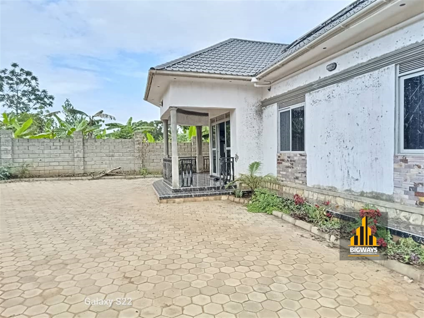 Bungalow for sale in Bujuuko Mityana