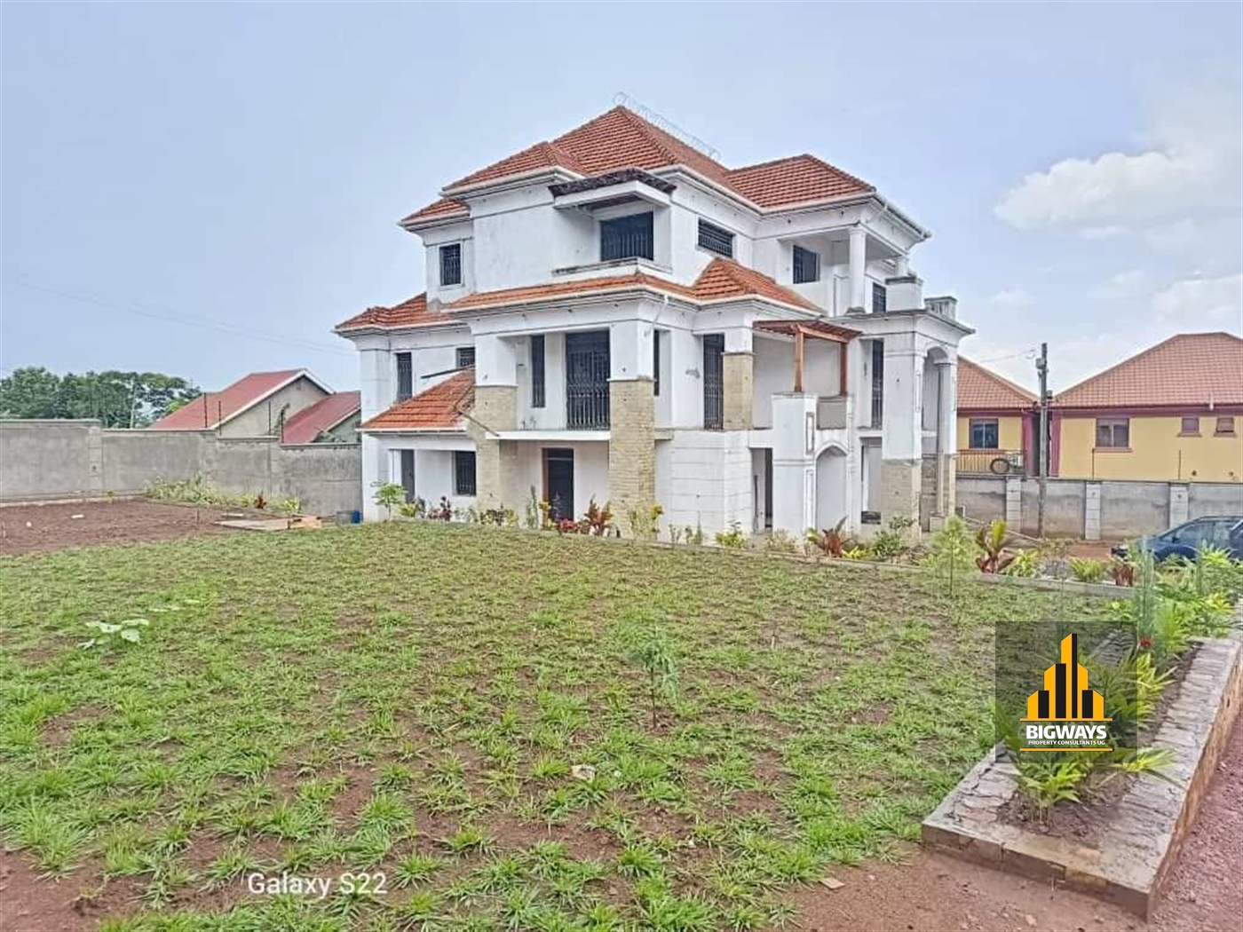 Storeyed house for sale in Bulenga Wakiso