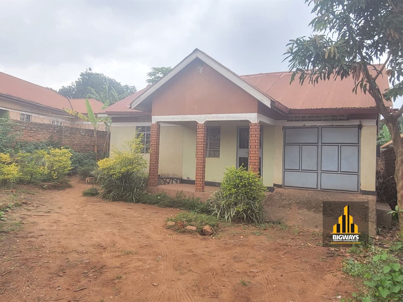 Bungalow for sale in Kyaliwajjala Wakiso