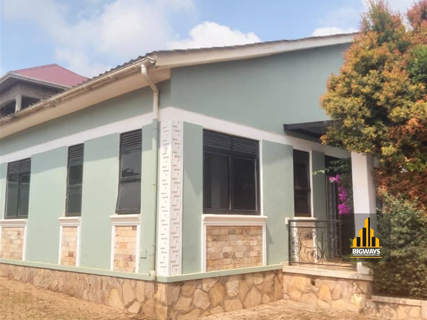 Bungalow for sale in Kitende Wakiso