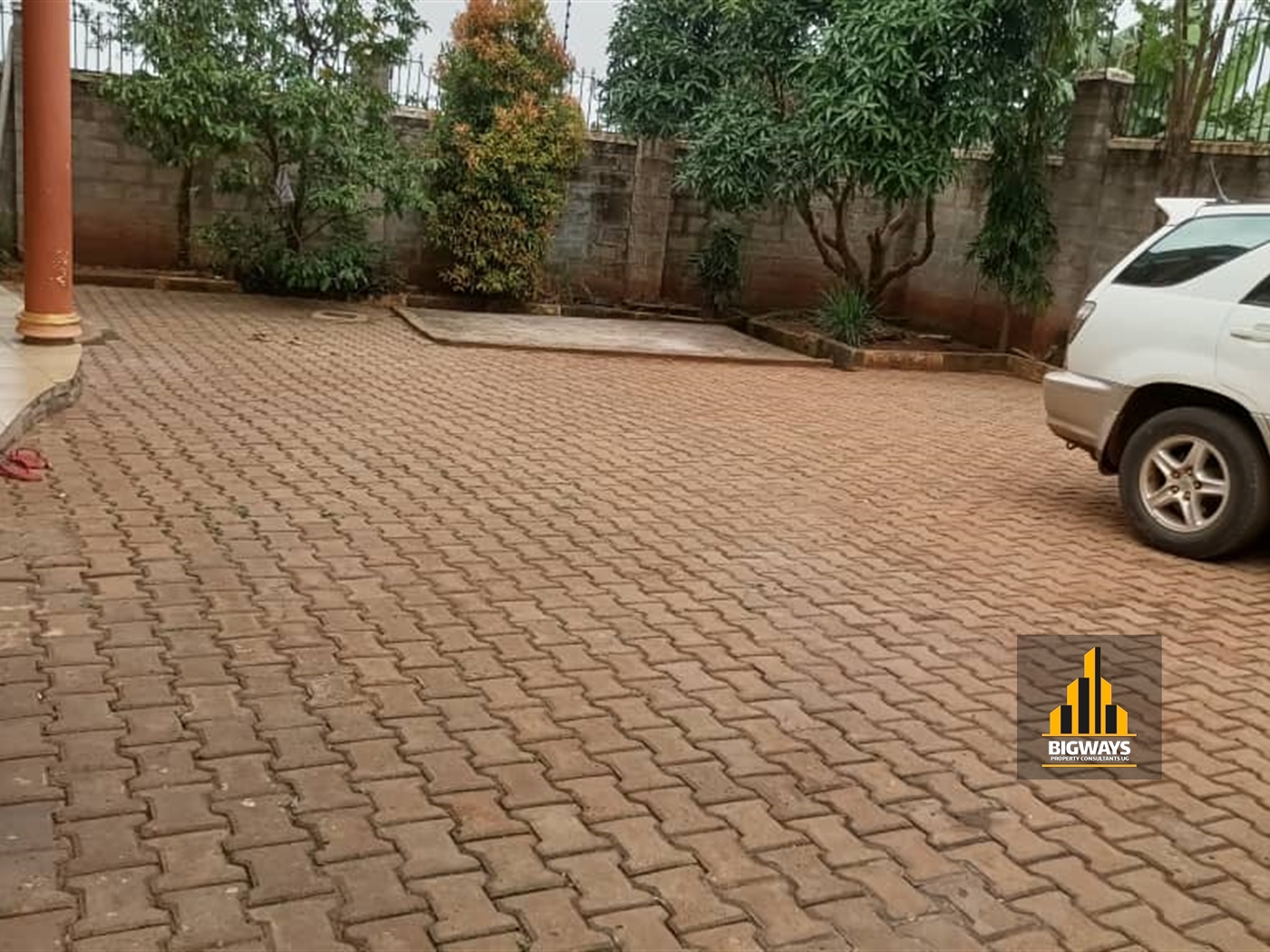 Storeyed house for sale in Namulanda Wakiso