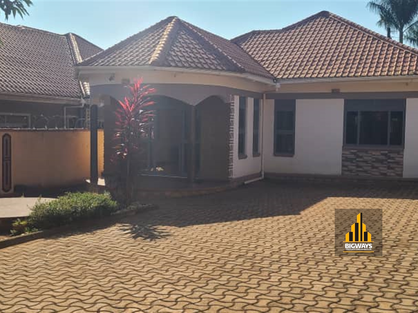 Bungalow for sale in Kitende Wakiso