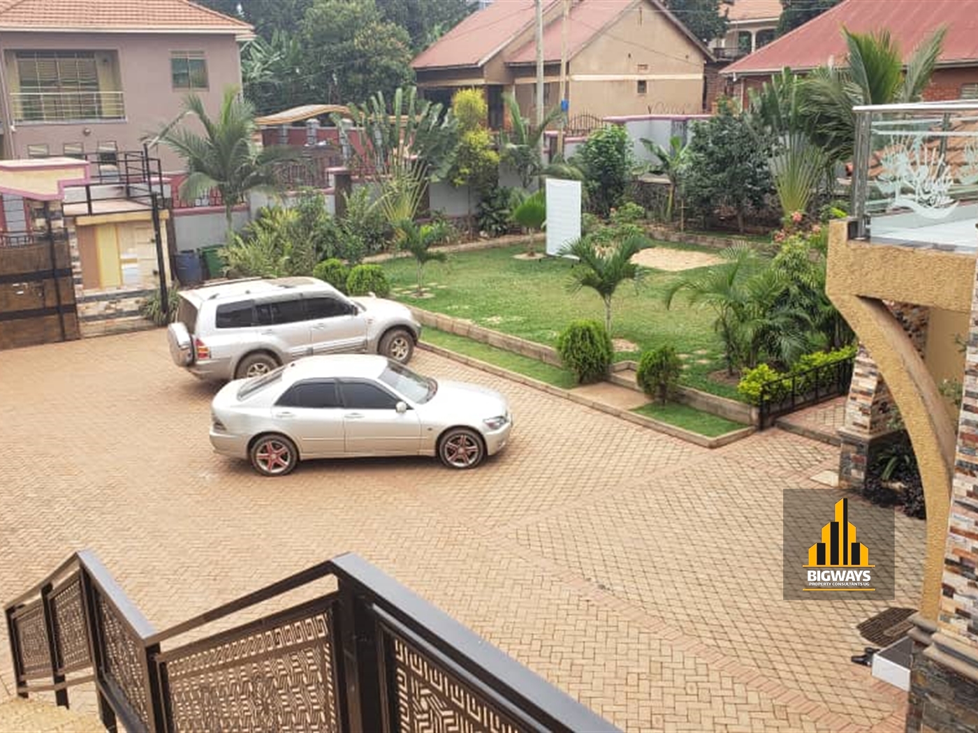 Storeyed house for sale in Bunamwaaya Wakiso