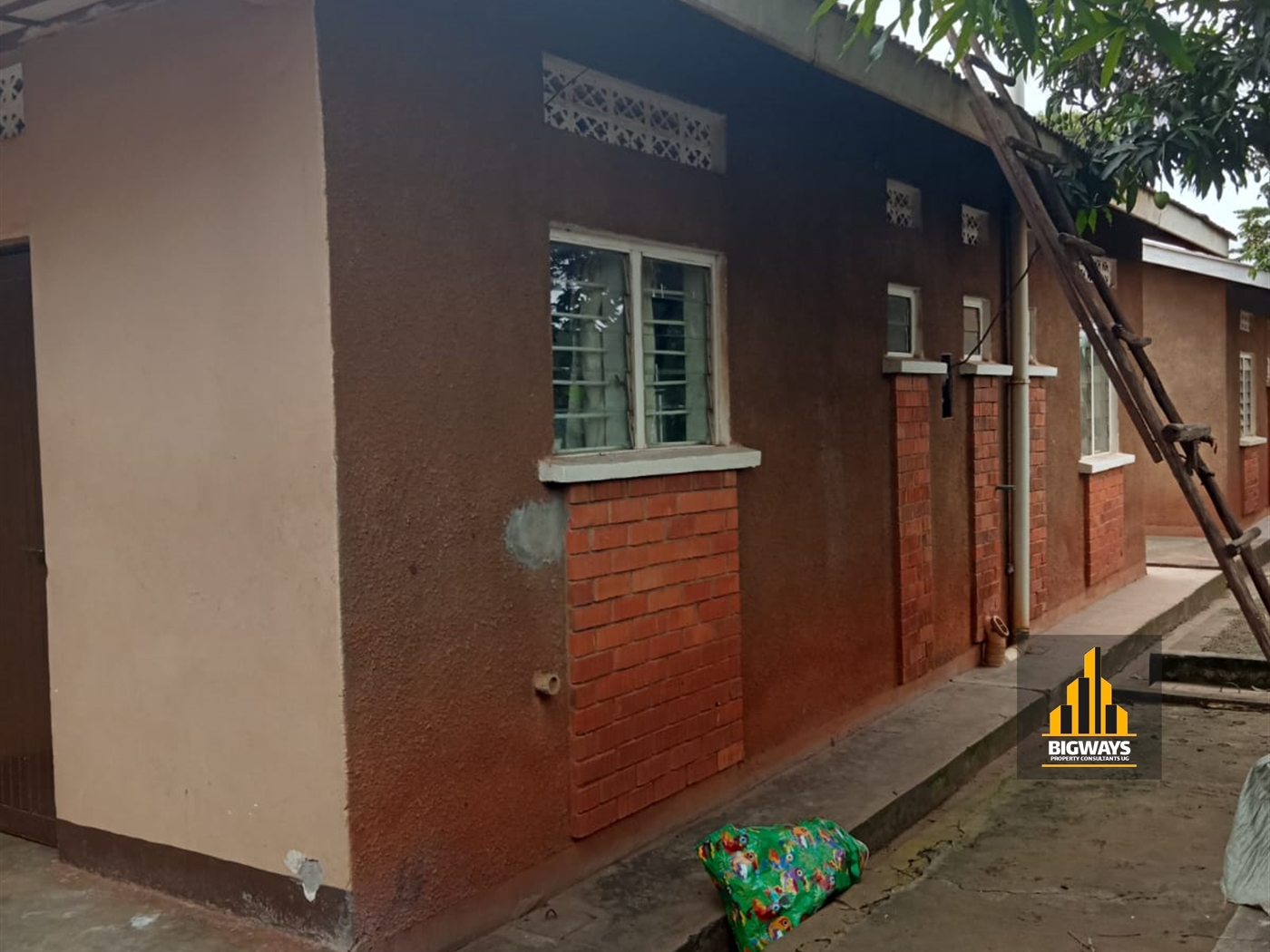 Bungalow for sale in Naalya Wakiso