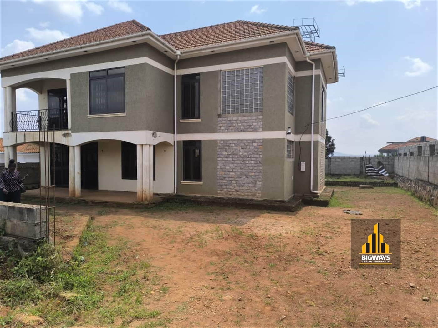 Storeyed house for sale in Katabi Wakiso