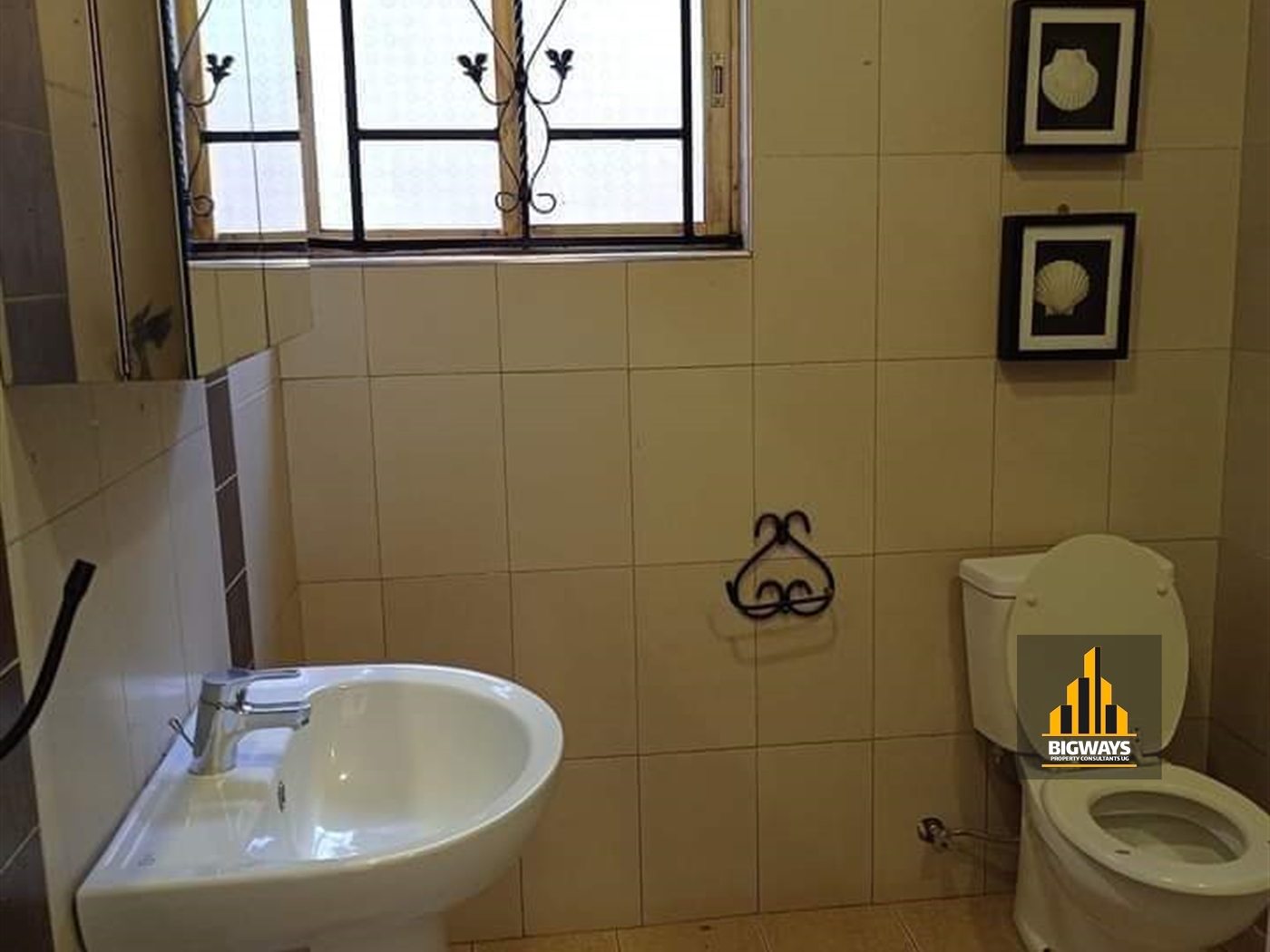 Bungalow for sale in Kyaliwajjala Wakiso