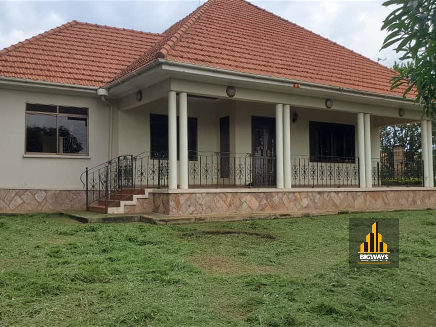 Bungalow for sale in Kisaasi Kampala