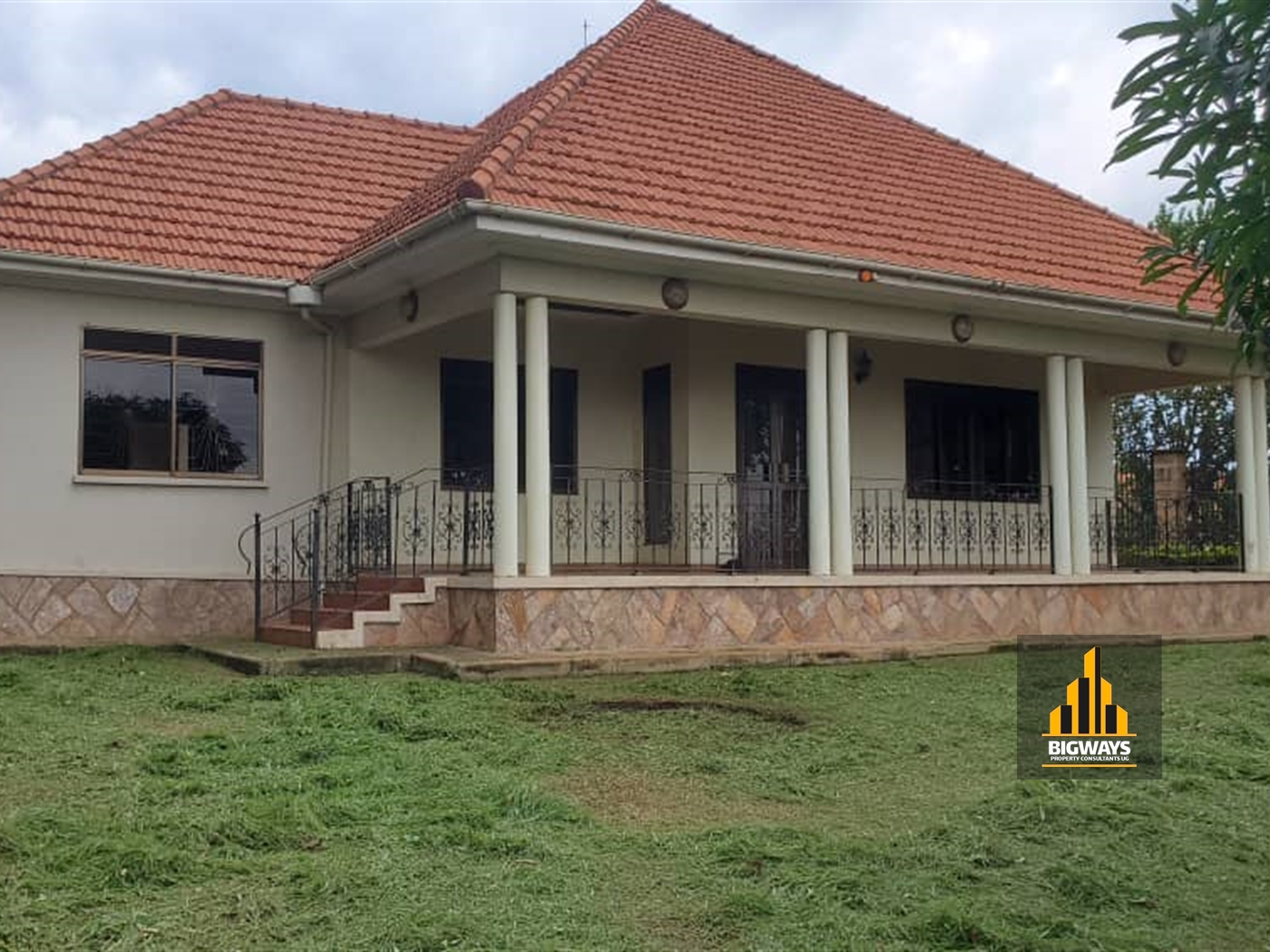 Bungalow for sale in Kisaasi Kampala