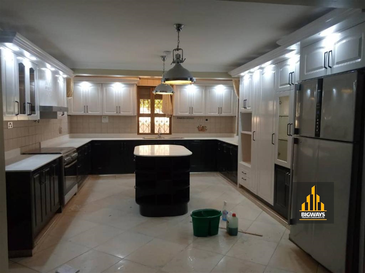 Mansion for sale in Entebbe Wakiso