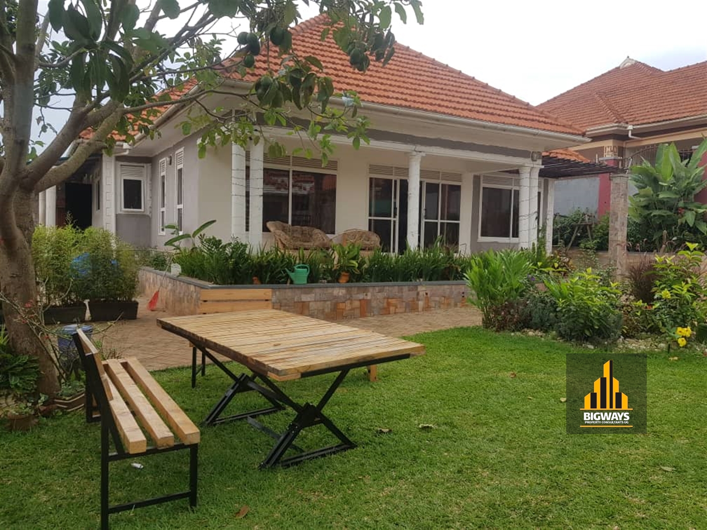 Bungalow for sale in Akright Wakiso