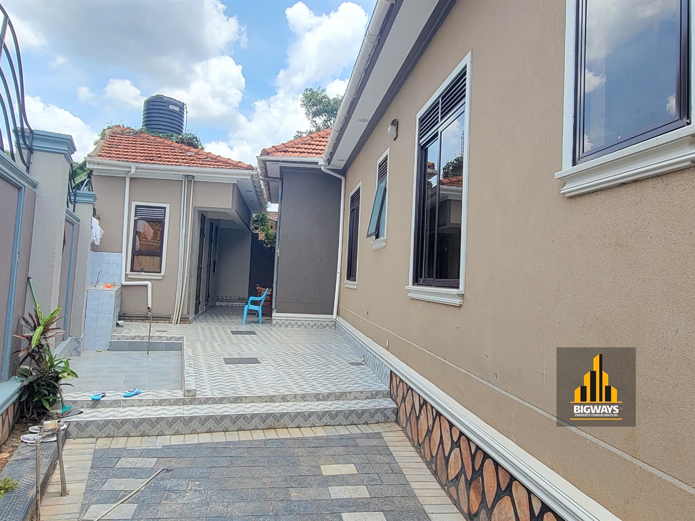 Bungalow for sale in Kira Wakiso