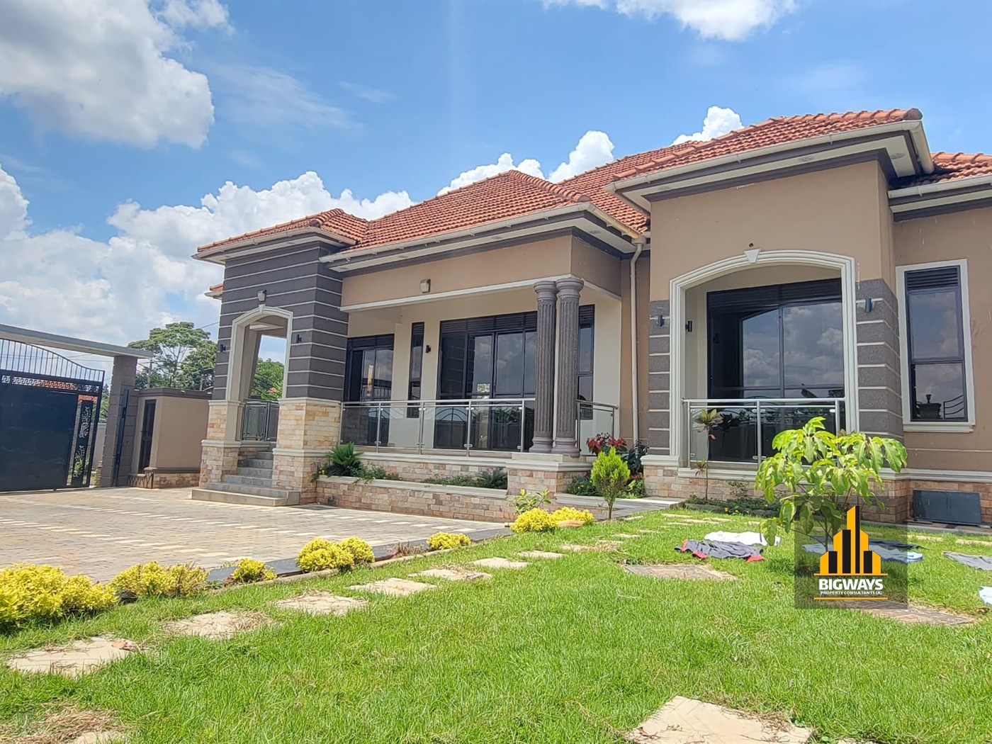 Bungalow for sale in Kira Wakiso